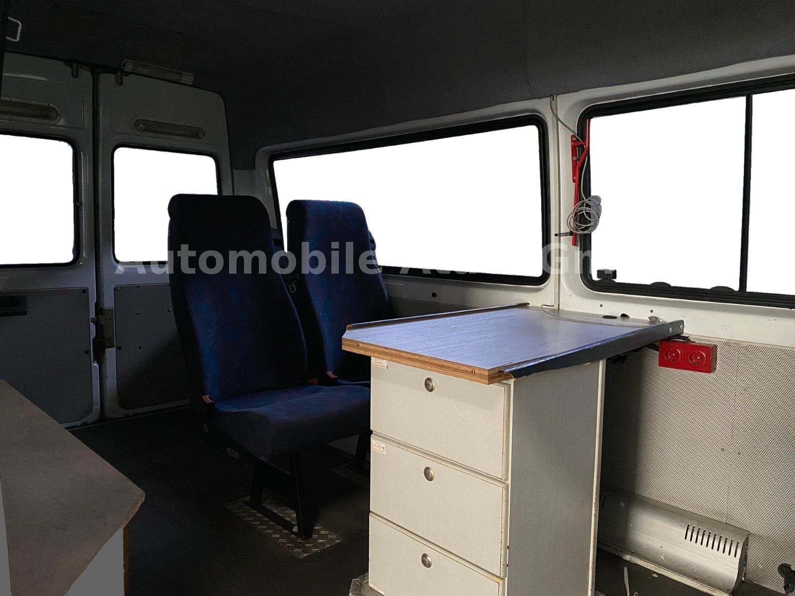 Fahrzeugabbildung Mercedes-Benz Sprinter 312D Automatik *Behörde/Camper* (8285)