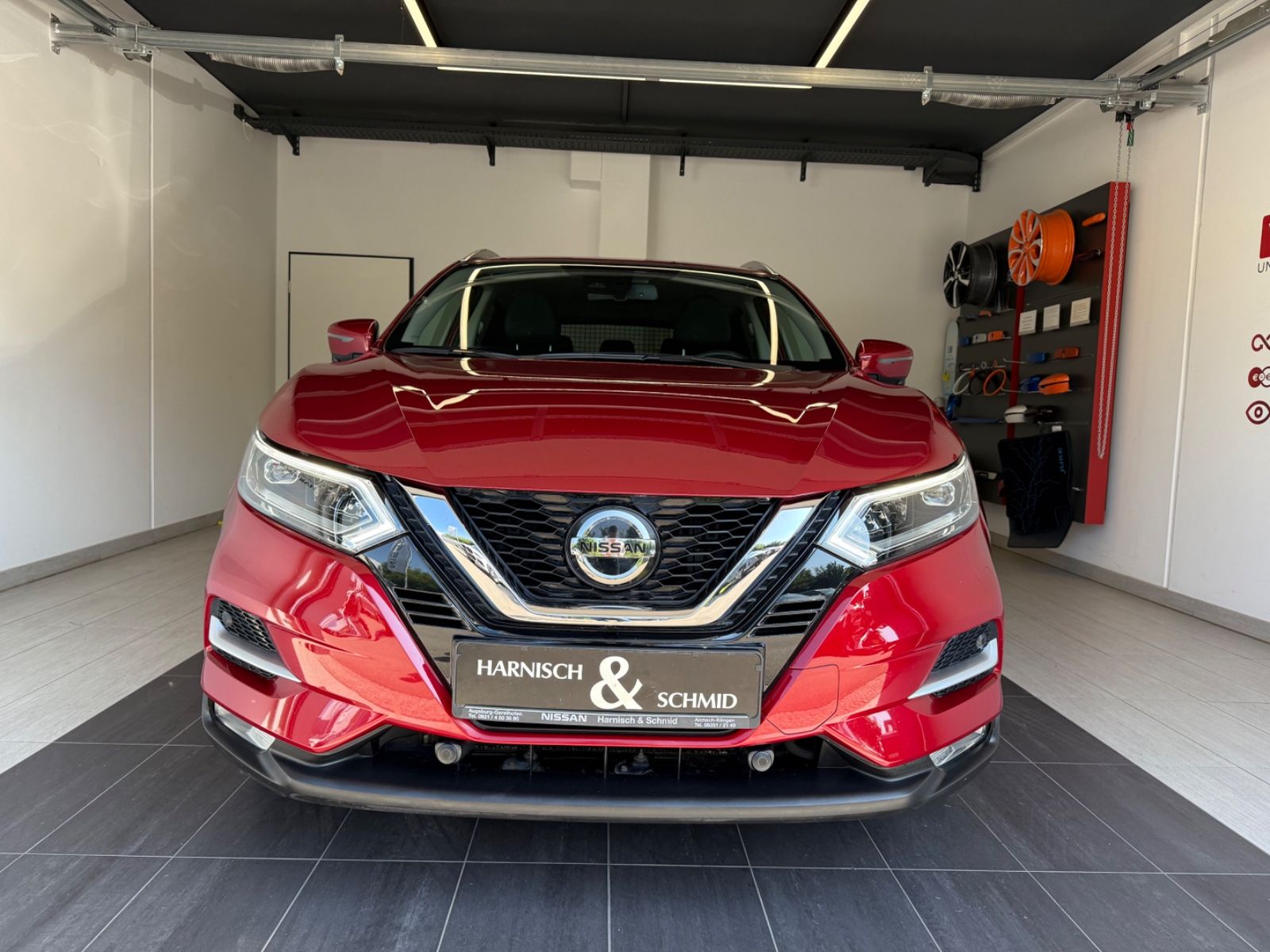 Fahrzeugabbildung Nissan Qashqai Tekna 4x4 - BOSE, 360°, BFS