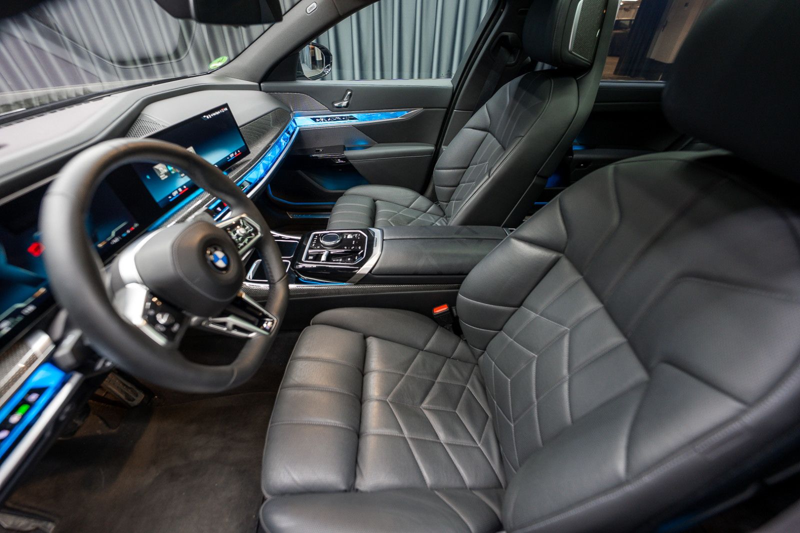 Fahrzeugabbildung BMW 740d xDrive *Sportpaket Pro*Carbon*Innovation