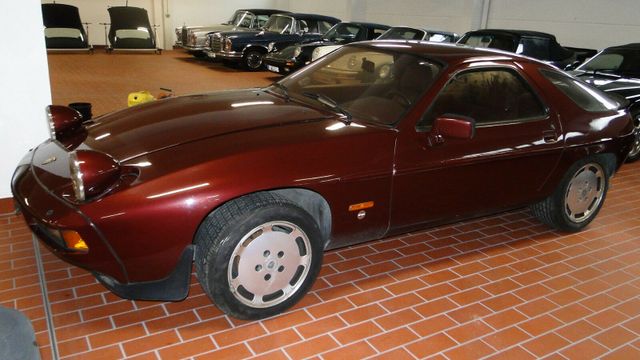 Porsche 928 S Entwicklungsfahrzeug, seit ´89 abgemeldet