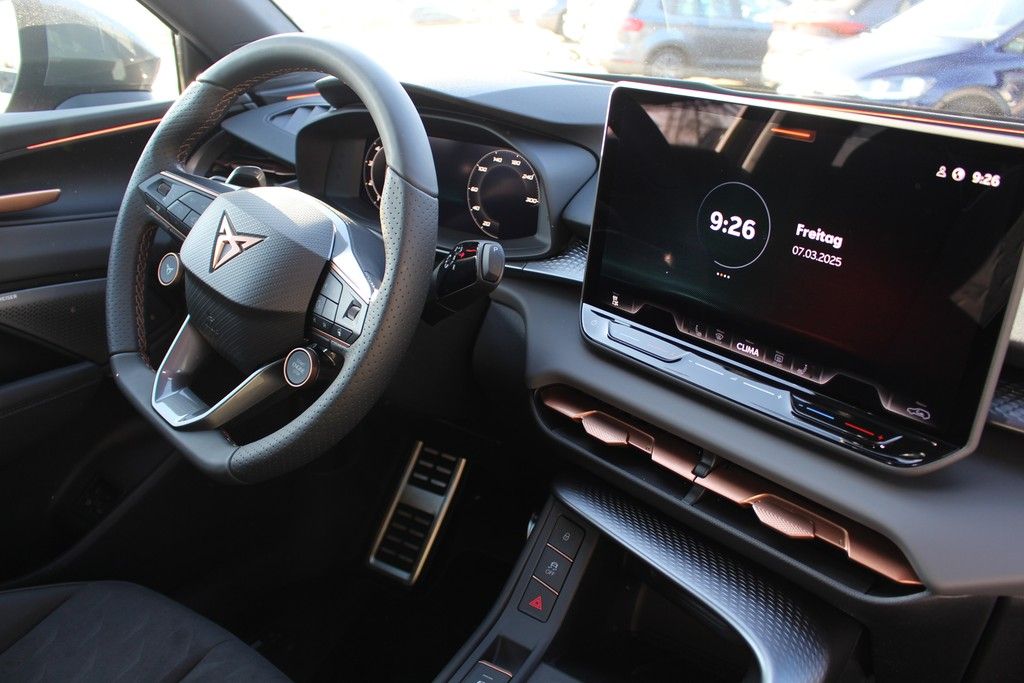 Fahrzeugabbildung CUPRA Terramar VZ 1.5 e-Hybrid DSG