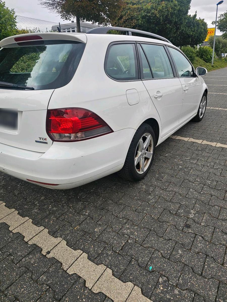 Volkswagen Golf 2011 — photo 11
