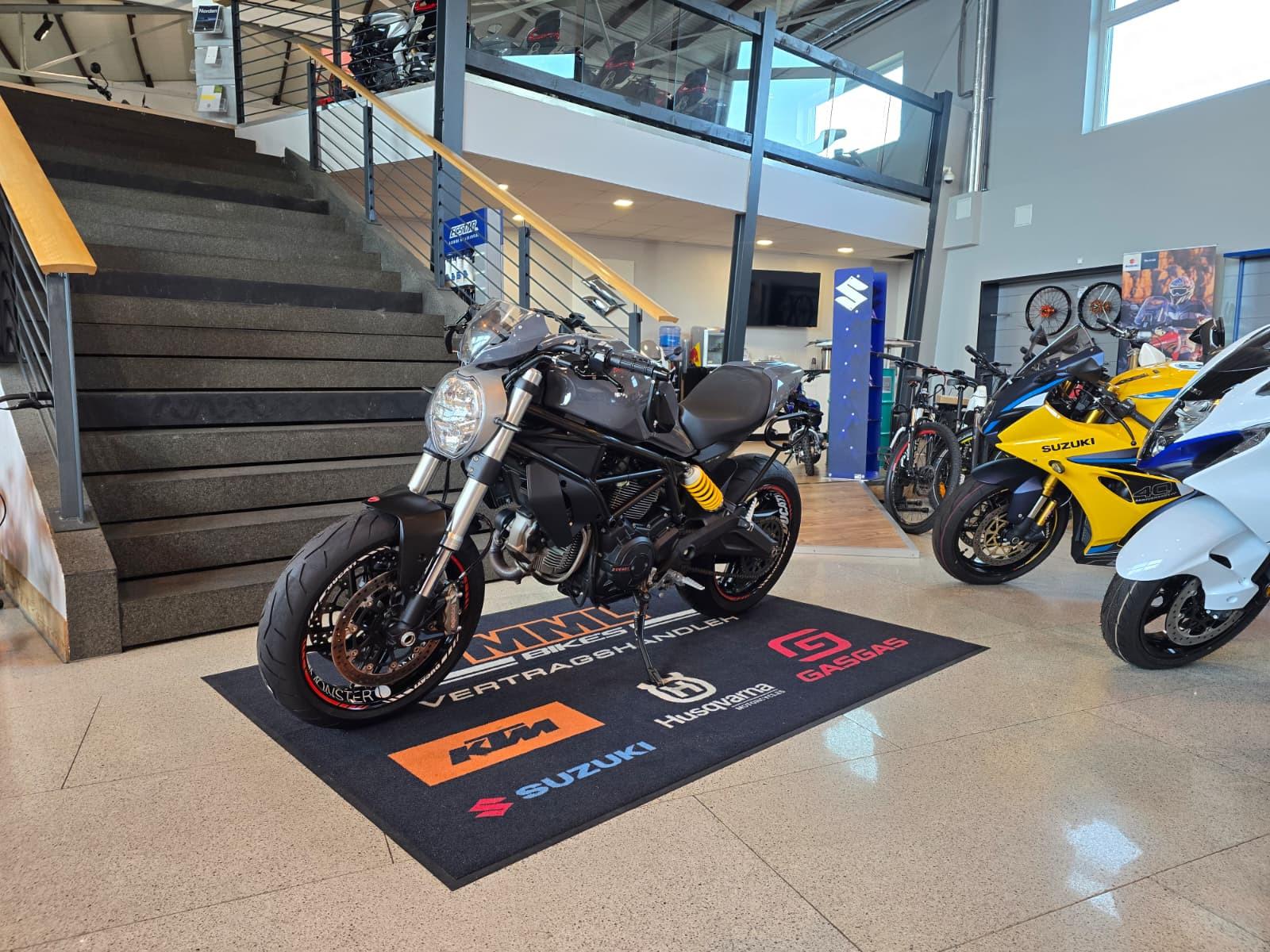 Ducati Monster 797 Reifen + Service neu A2 tauglich