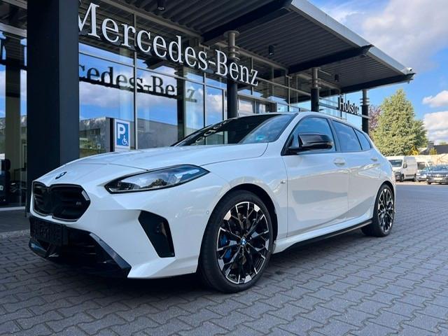BMW M135 1 Limousine M135 xDrive Pano H&K ACC
