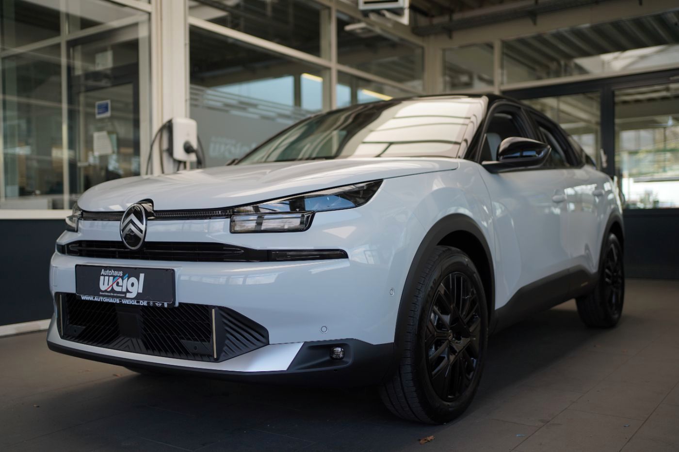 Fahrzeugabbildung Citroën C4 Hybrid 145 DCS6 Max *** Vollausstattung ***