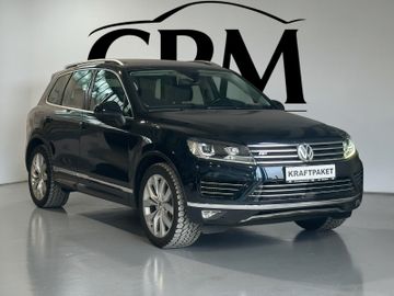 Volkswagen Touareg - 1