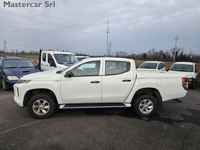 Mitsubishi MITSUBISHI L200 L200 d.cab 2.3d Invite Connect 4 imagem 3