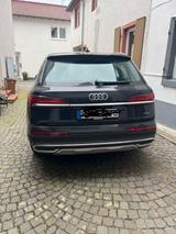 Audi Q7 55 TFSI e quattro tiptronic S line S line - Audi Q7 mit Hybrid-Antrieb