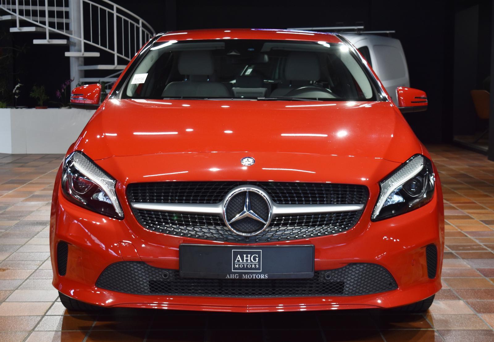 Mercedes-Benz A 180 7G LED LEDER-SPORTSI NAV KAM SPUR TEMPO SH