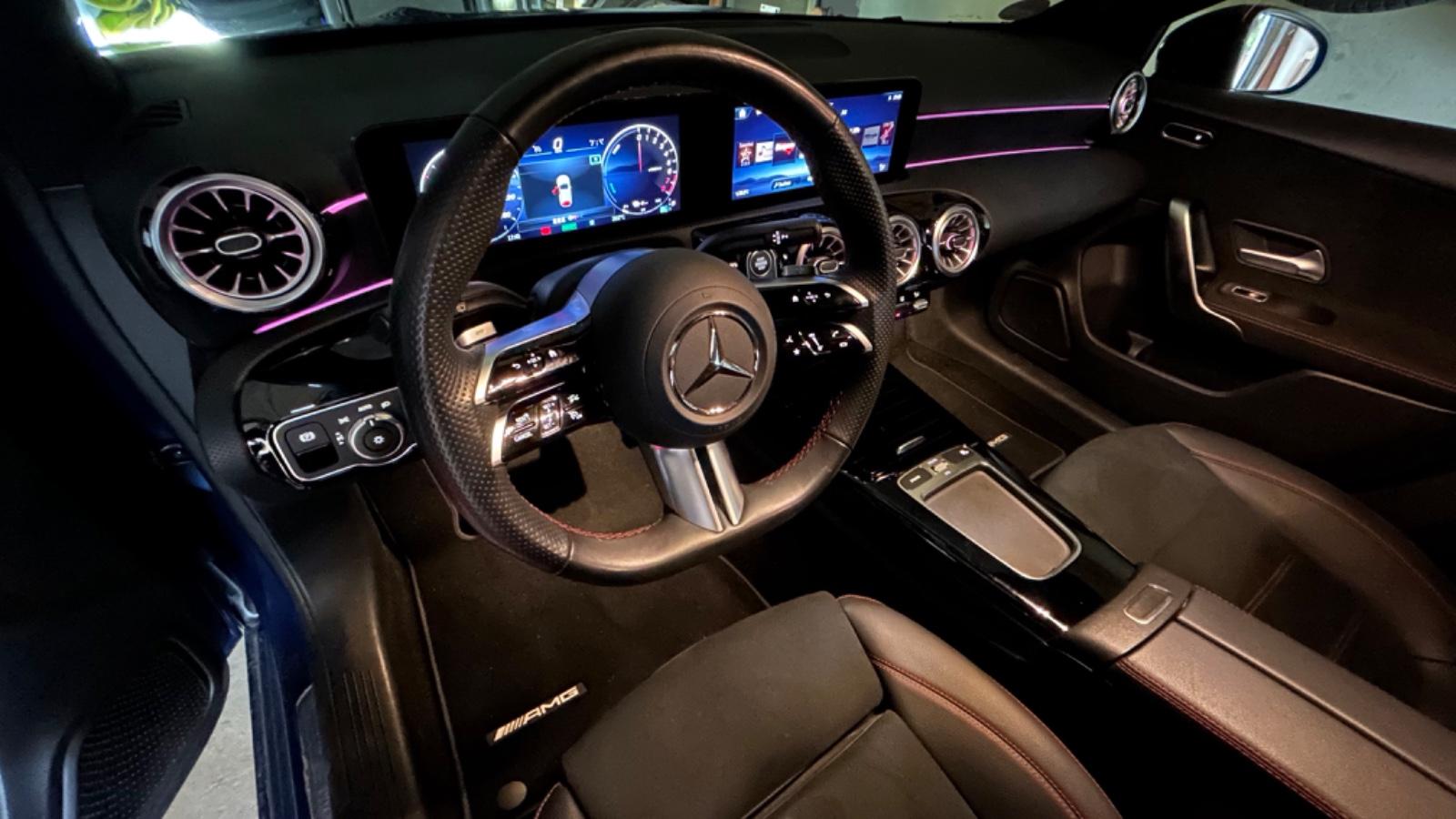 Mercedes-Benz A 250 e Plug-in-Hybrid DCT AMG / Top Zustand