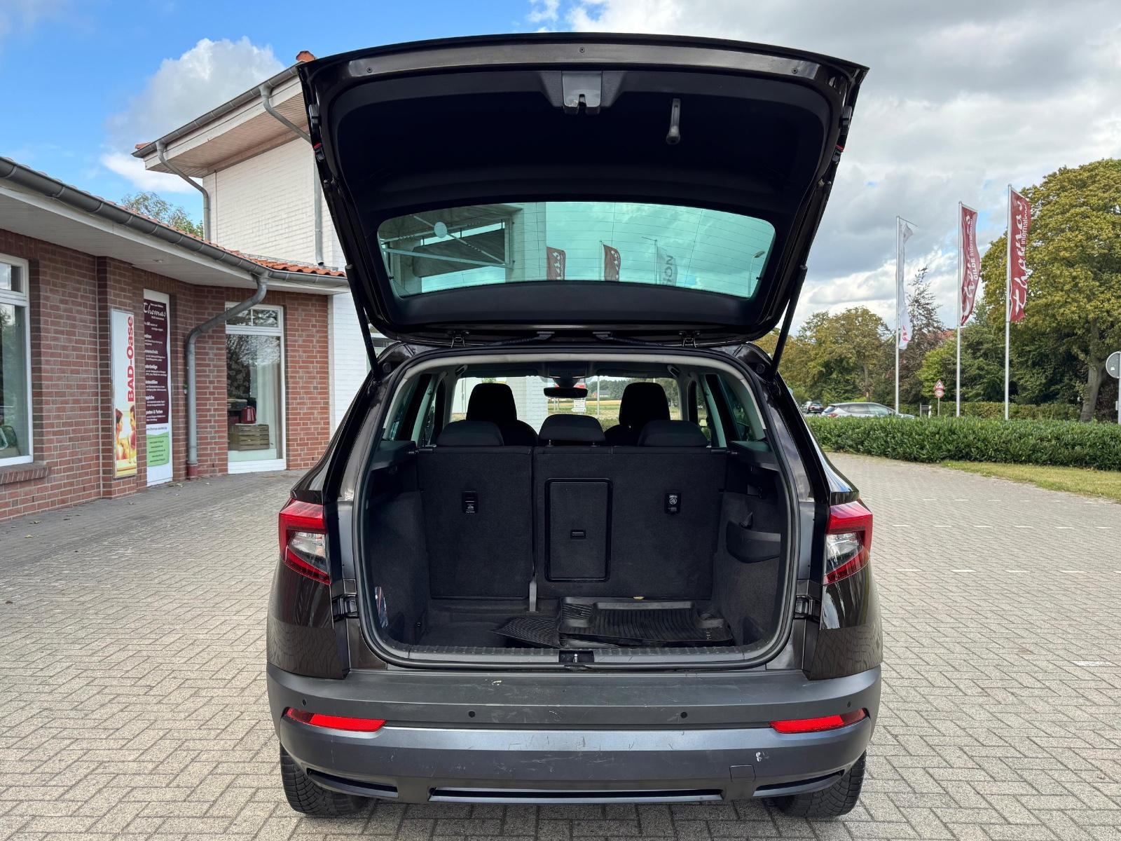 Skoda Karoq 2.0 TDI SCR AMBITION/Navi/ACC/PDC/150PS