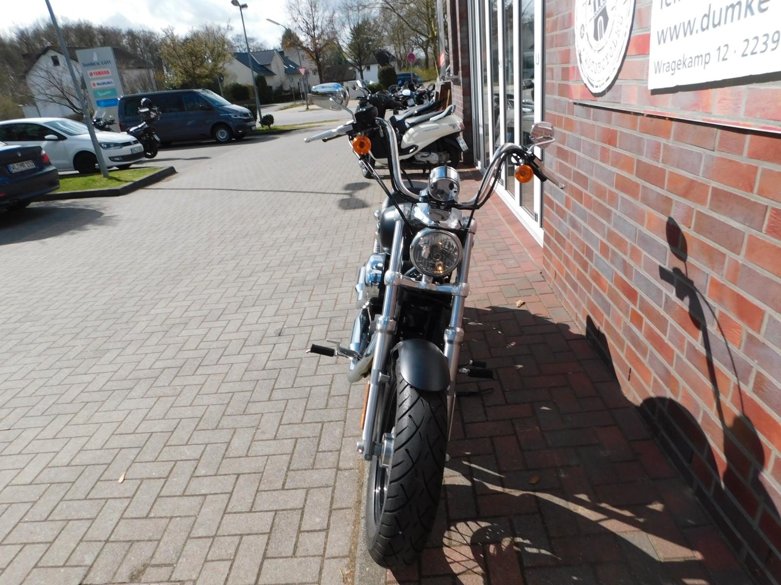 Harley-Davidson XL 1200 SPORTSTER 1. Hand wenig Kilometer