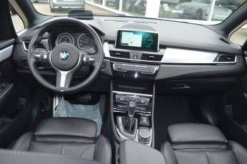 BMW 2 Active Tourer  220 i M Sport Steptronic Leder