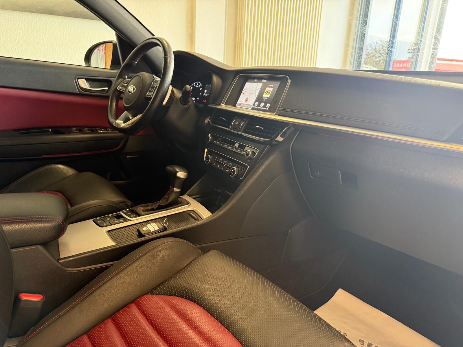 Fahrzeugabbildung Kia Optima Sportswagon GT /SCHECKHEFT/SPORTABGAS