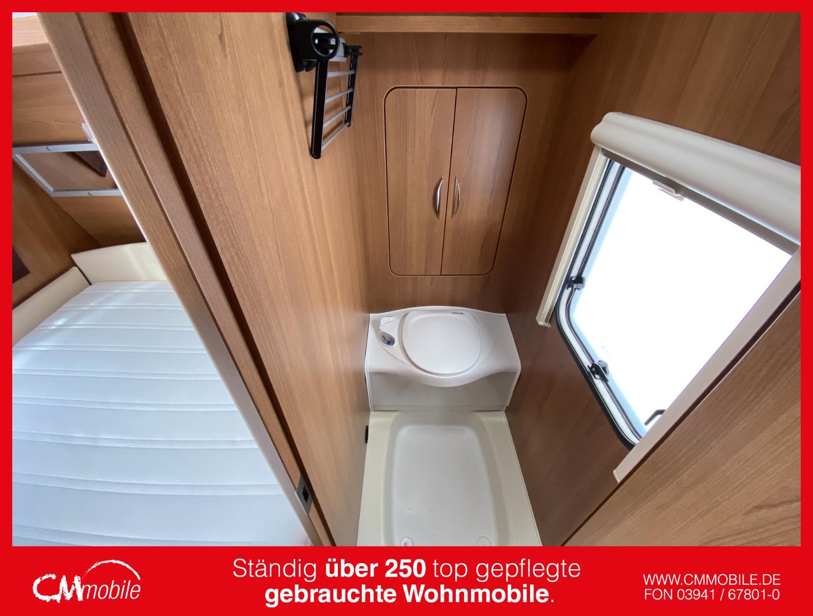 LMC Musica 470 D - Rundsitzgruppe - Festbett längs