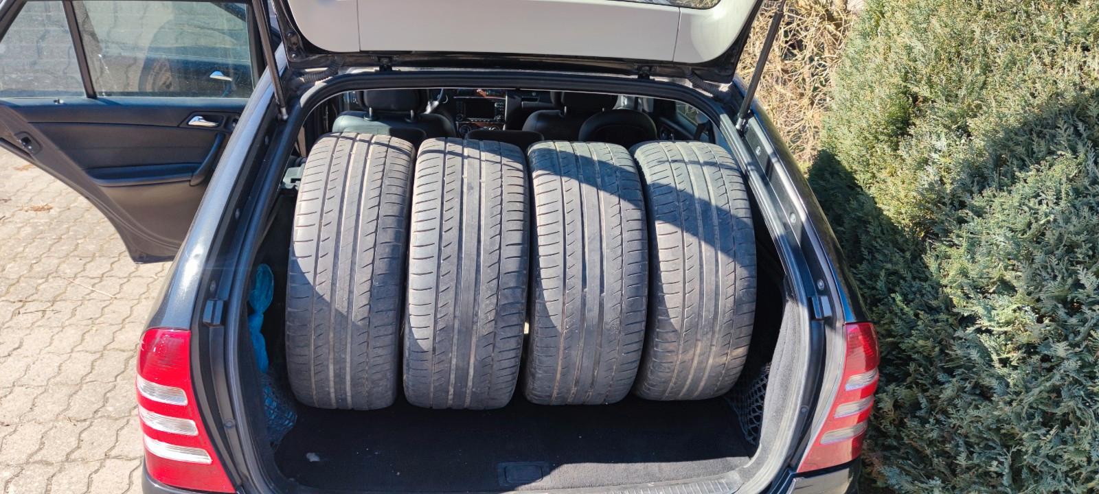 Mercedes-Benz C220 2005 — photo 11