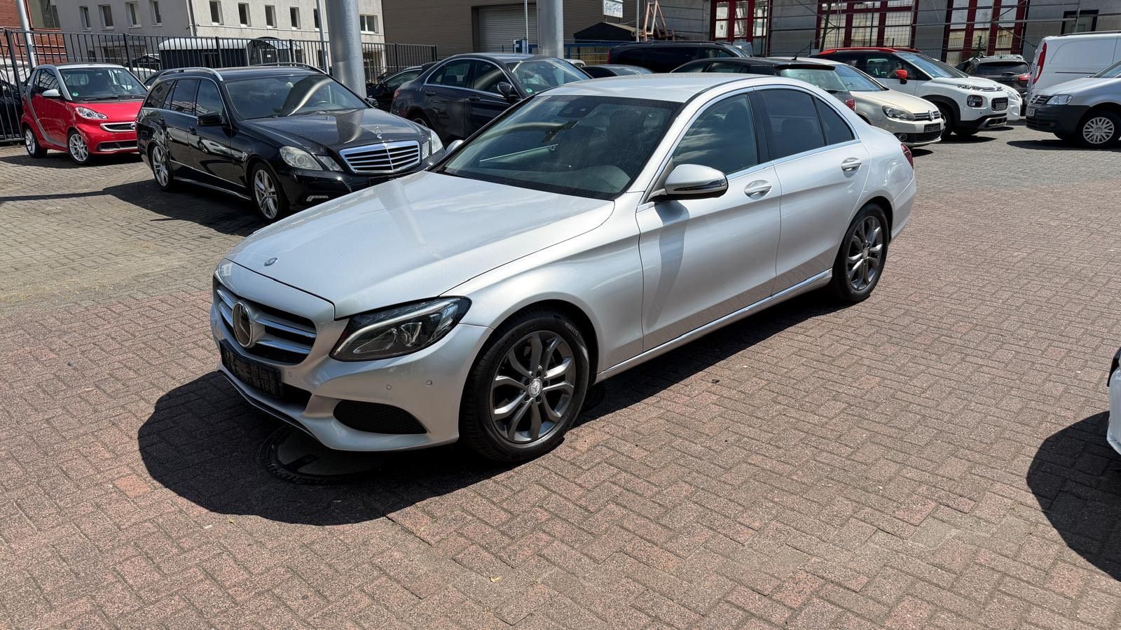 MERCEDES-BENZ Mercedes C classe 2.2Liter Diesel Unfallfr...