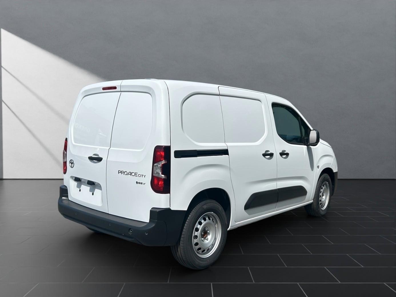 Toyota Proace City L1 Electric Meister ehm. UPE 42.340!