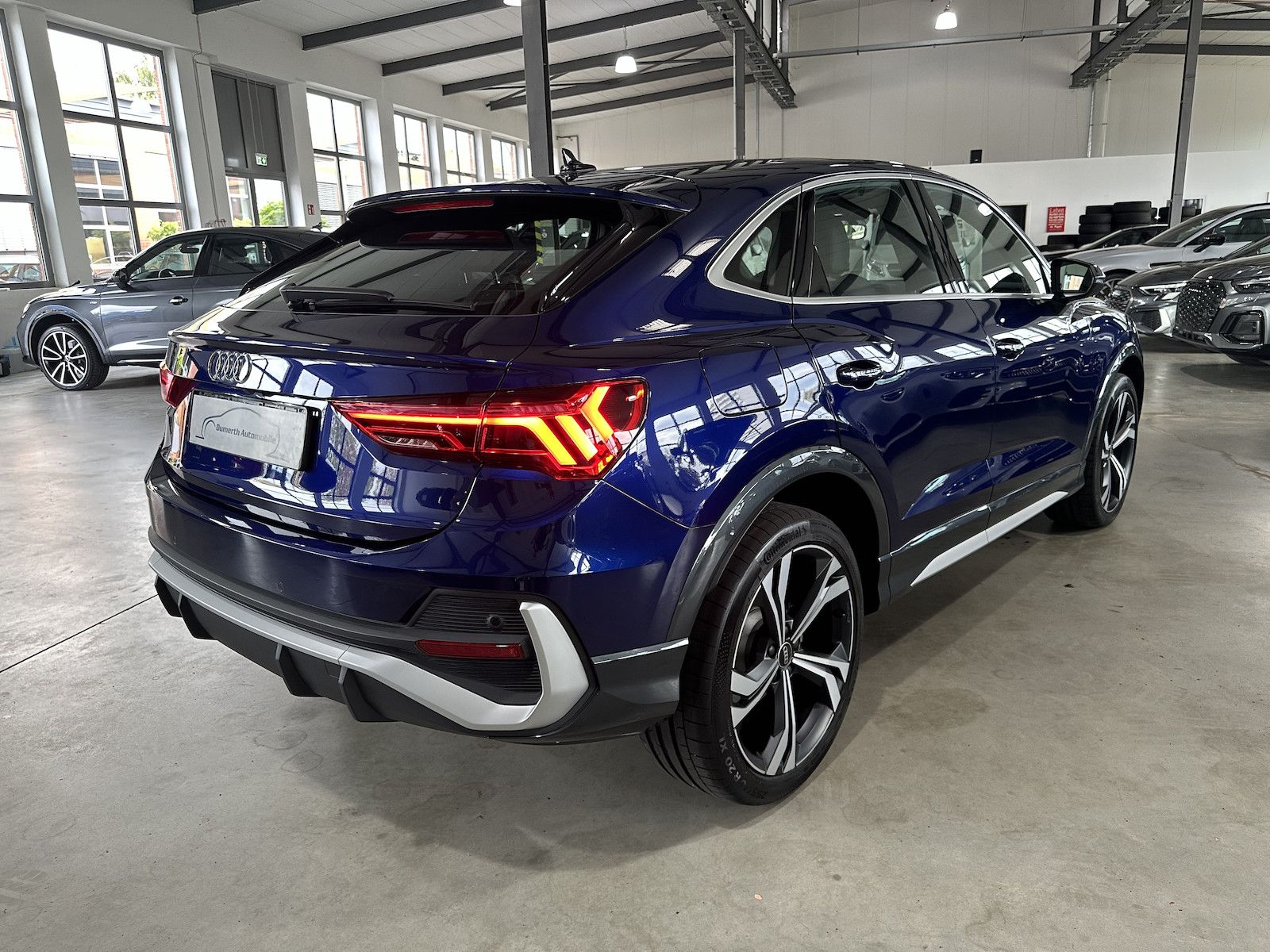 Fahrzeugabbildung Audi Q3 Sportback 35 TDI S line/Pano/Matrix/20´/RFK