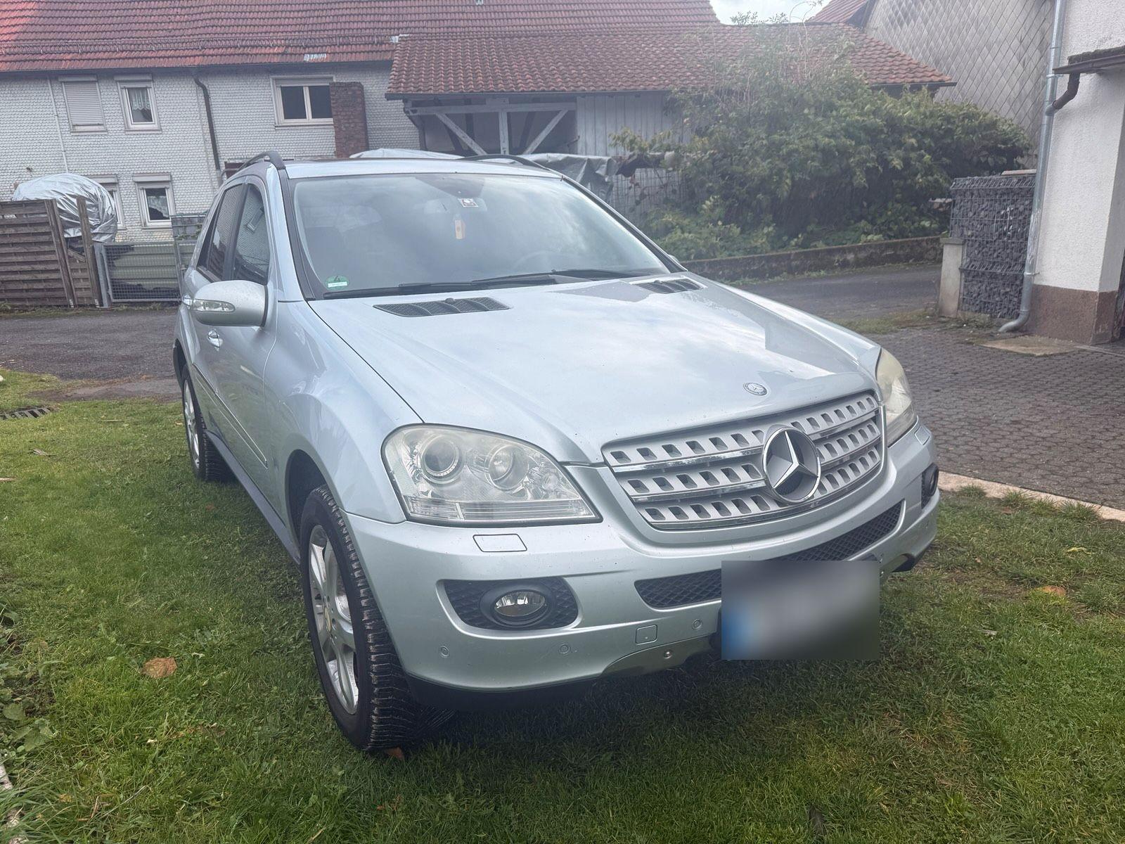 Mercedes-Benz ML 320