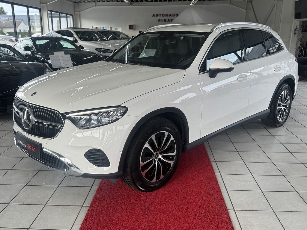 Image of Mercedes-Benz GLC 220
