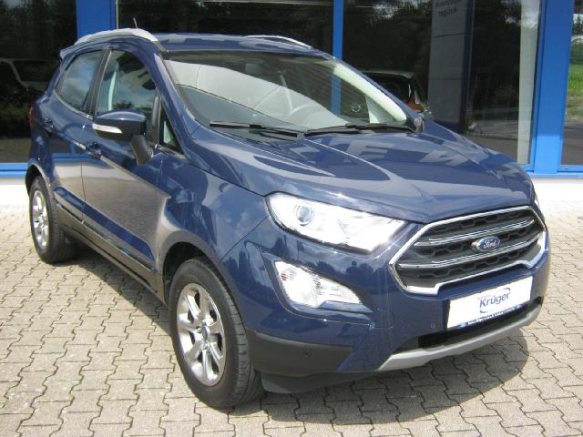 Ford EcoSport Titanium m. AHK und RFK