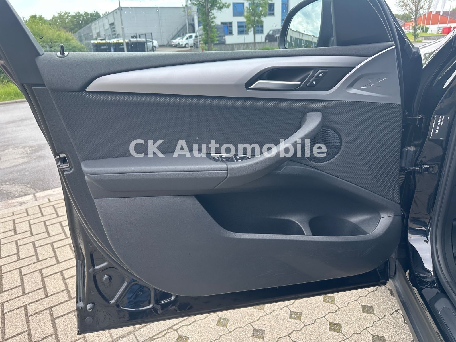 Fahrzeugabbildung BMW X3 xDrive20i Advantage/Navi/Head-Up/LED/Kamera