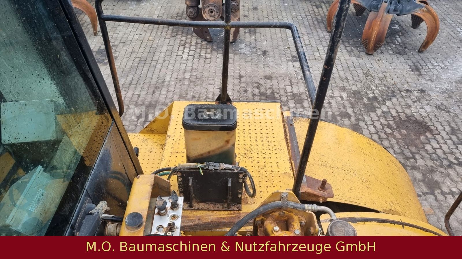 Fahrzeugabbildung CAT 980 G / AC / ZSA / Waage / Half Steering /