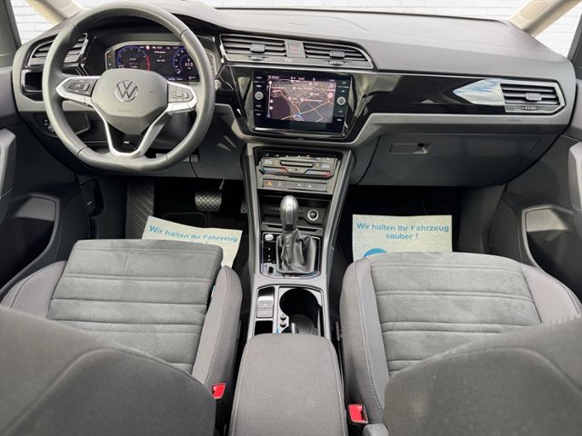 Fahrzeugabbildung Volkswagen Touran Highline 1.5 TSI DSG - AHK*18"LM*Standhz