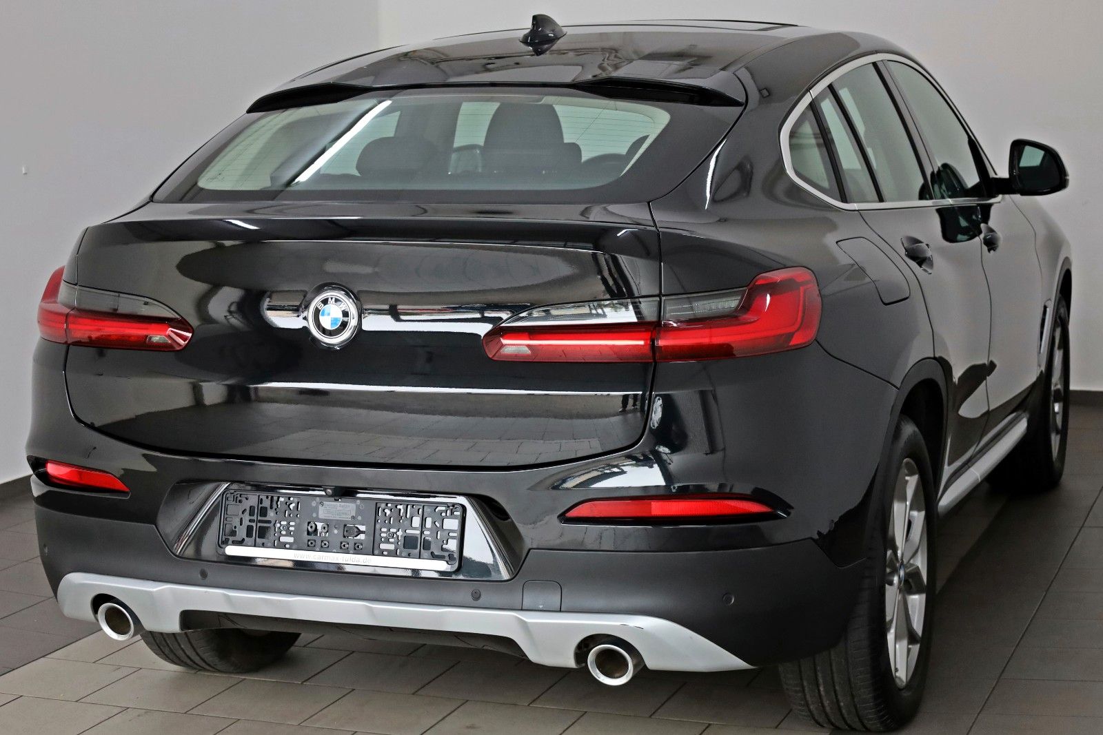 Fahrzeugabbildung BMW X4 xDrive 20 d xLine,Navi,SH,Kamera,H&K,Panorama