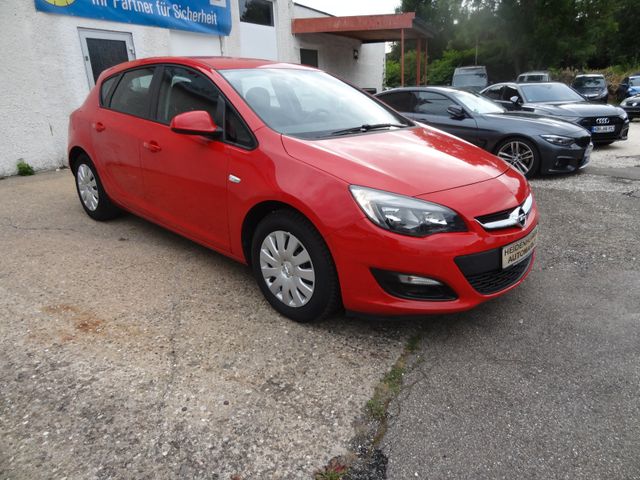 Fahrzeugabbildung Opel Astra J Lim. 5-trg. Selection