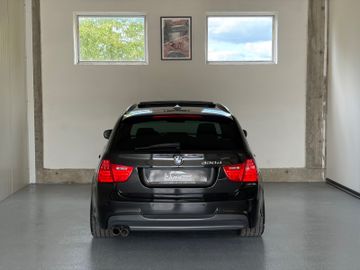 BMW 330 - 7