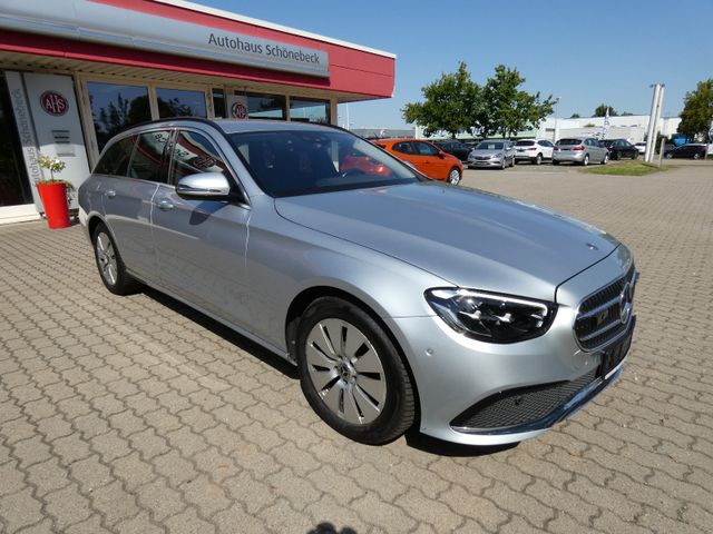 MERCEDES-BENZ E 220 E -Klasse T-Modell E 220 d Navi LED digIN