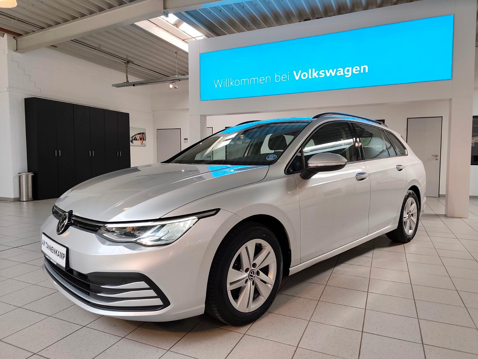 Volkswagen Golf VIII Variant 1.5 eTSI DSG *Massage*Standh*