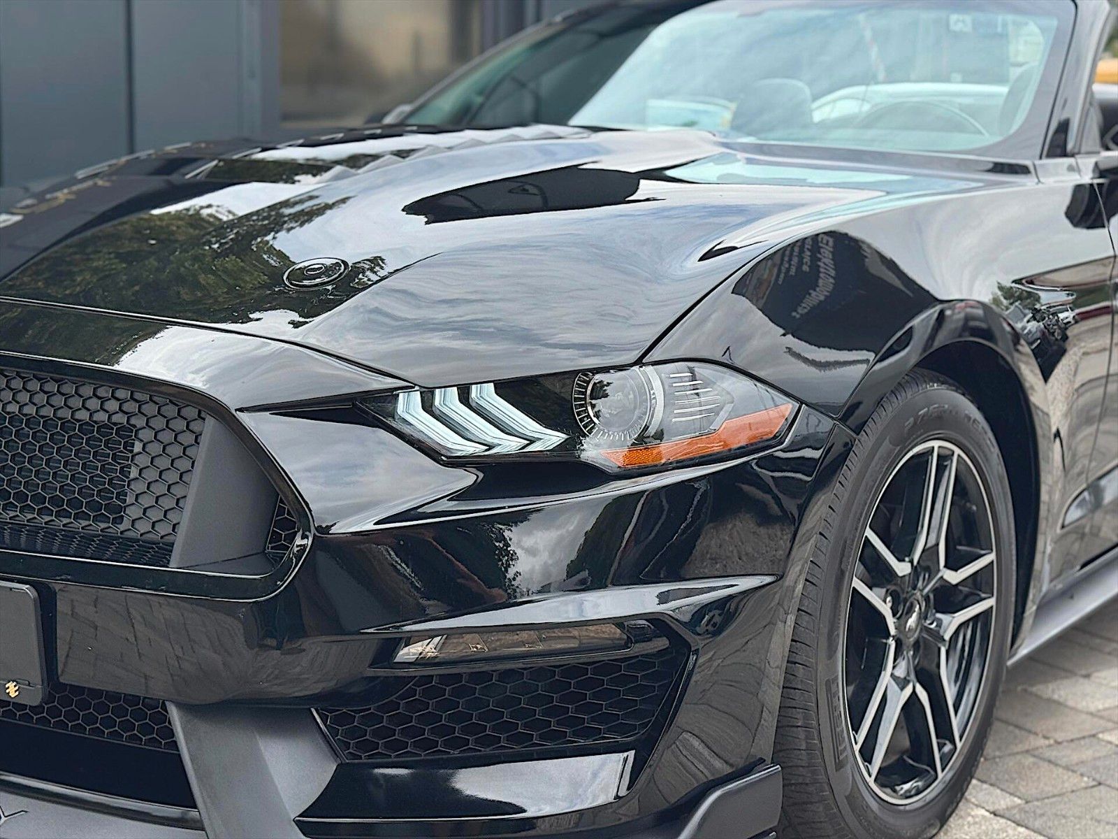 Fahrzeugabbildung Ford Mustang Shelby GT 500 Sport Cabrio Premium LED