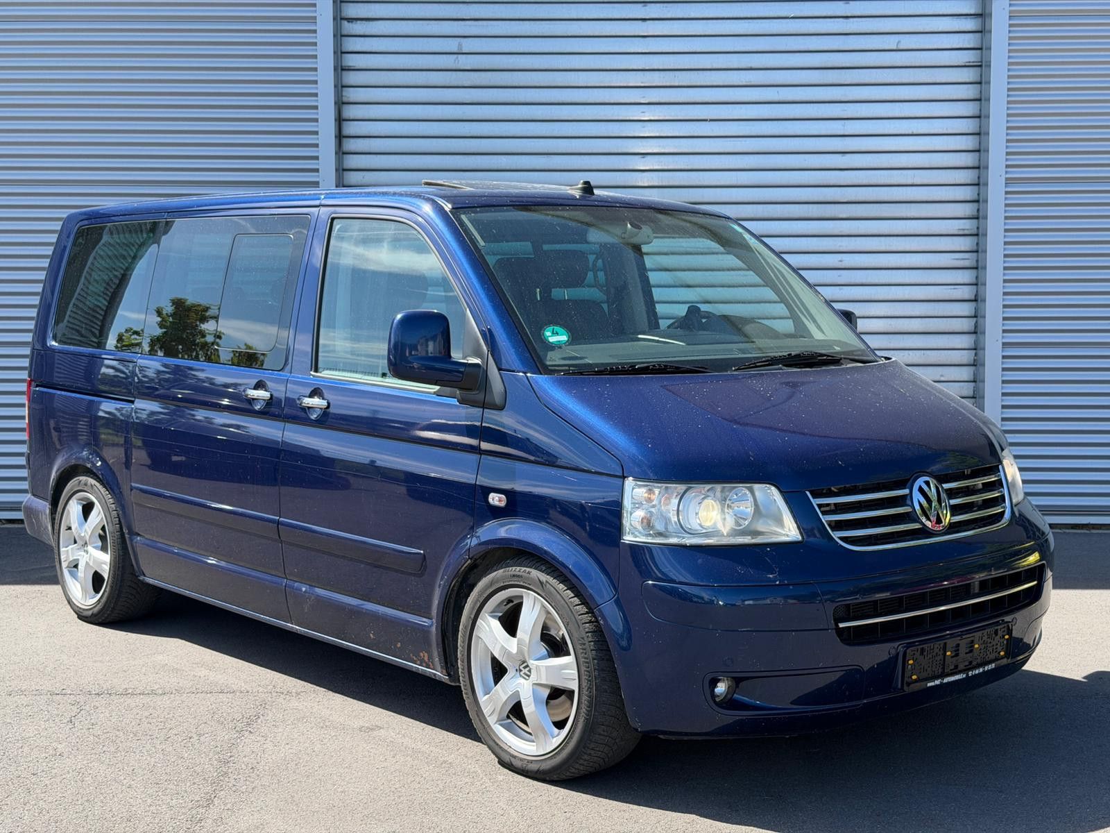 Fahrzeugabbildung Volkswagen T5 Multivan Highline Aut Leder Xenon Sthz PDC