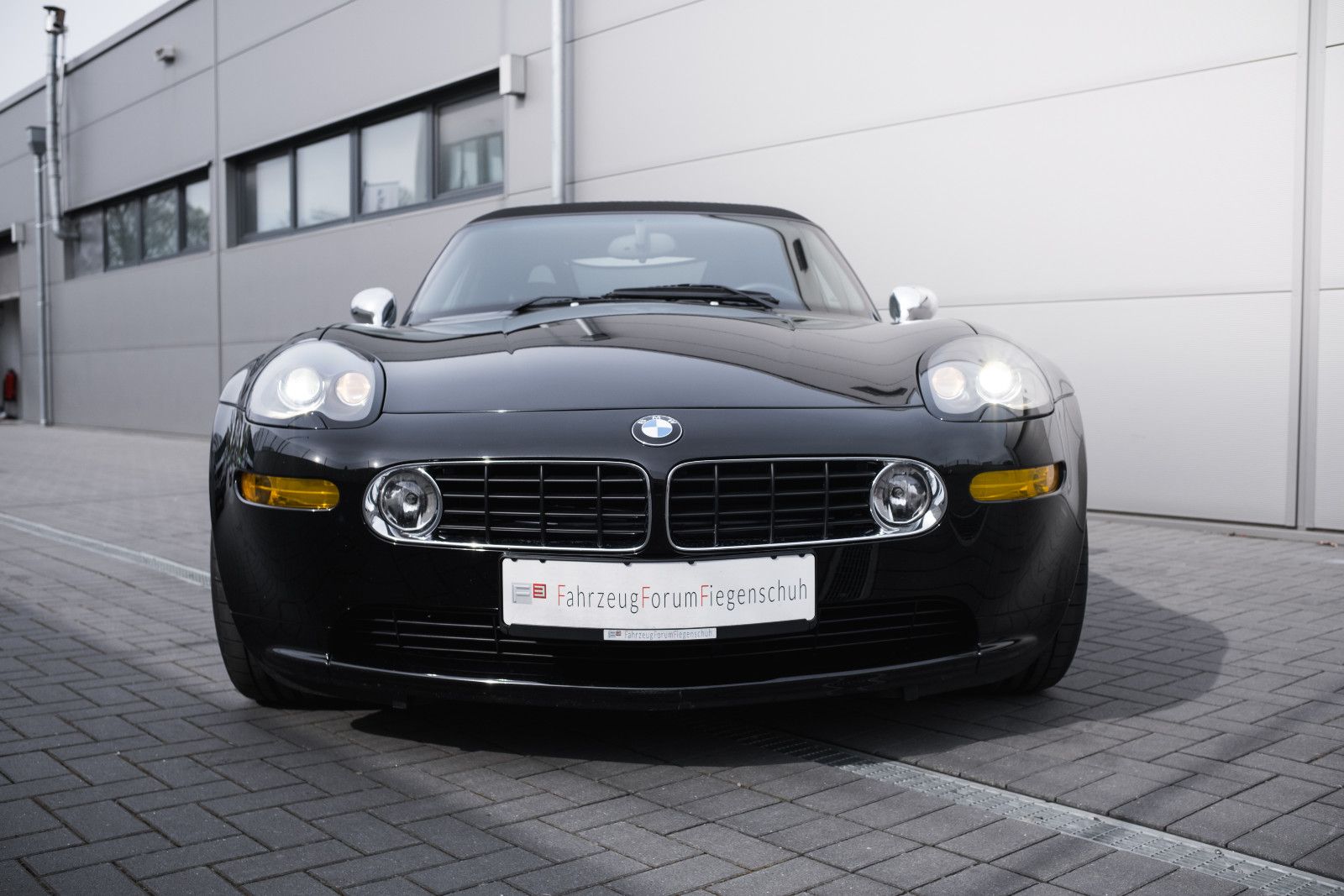 Fahrzeugabbildung BMW Z8 Roadster-Hardtop-unfallfrei-Alpinafelgen