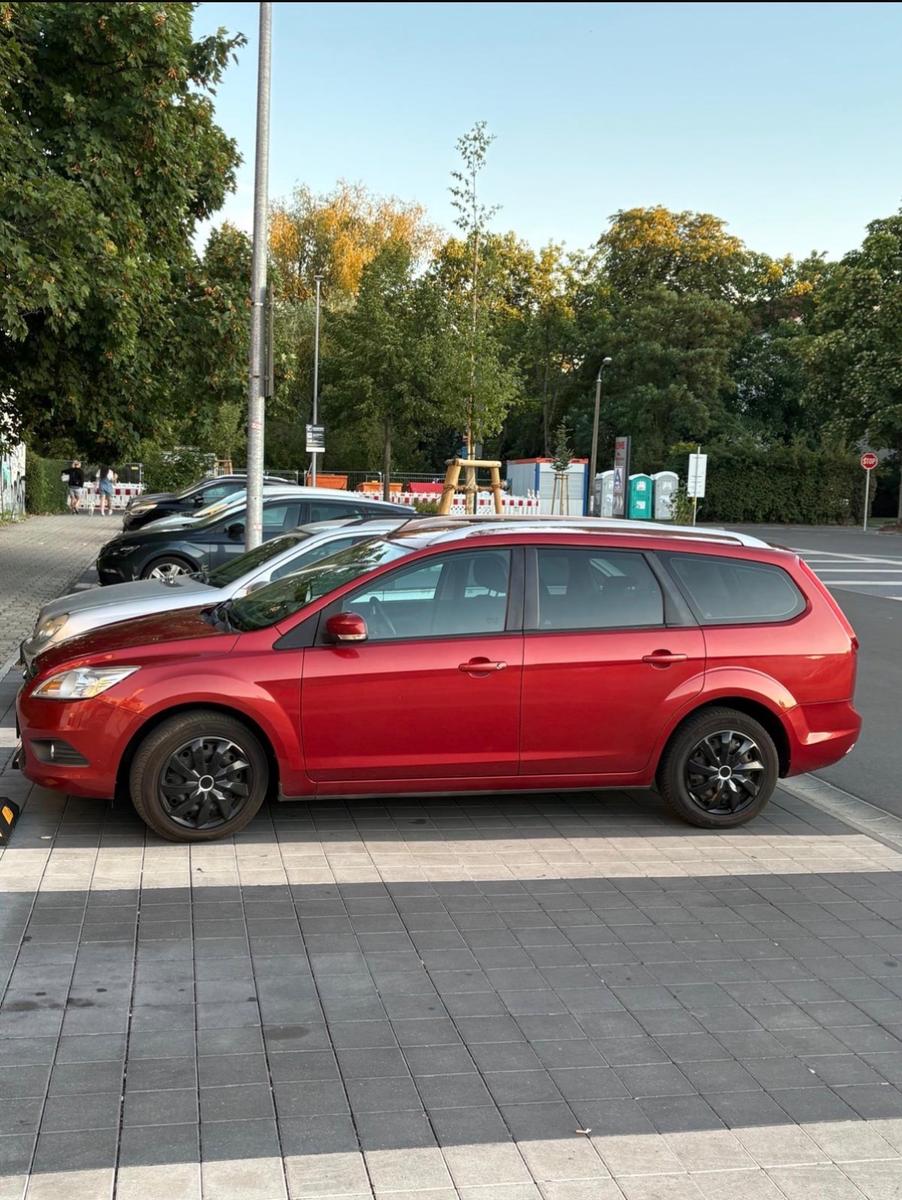 Ford Focus 2009 — photo 12
