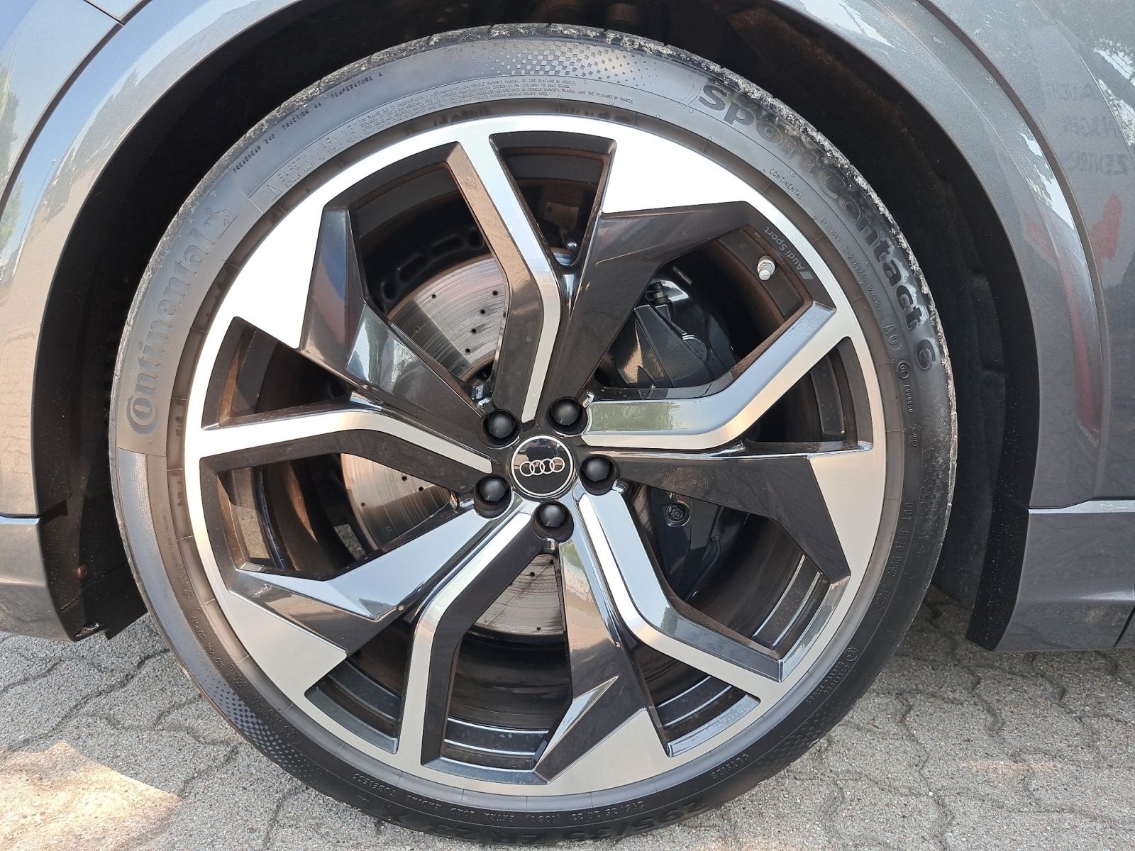Audi RSQ8 - Bild 9