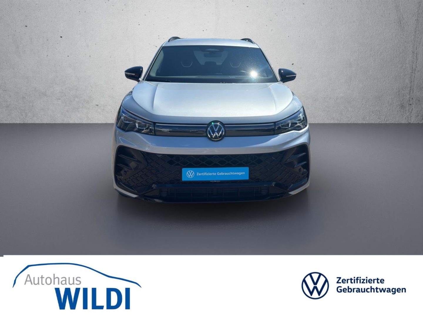Volkswagen Tiguan R-Line 2.0 TDI 4MOTION DSG AHK Navi ACC foto 2