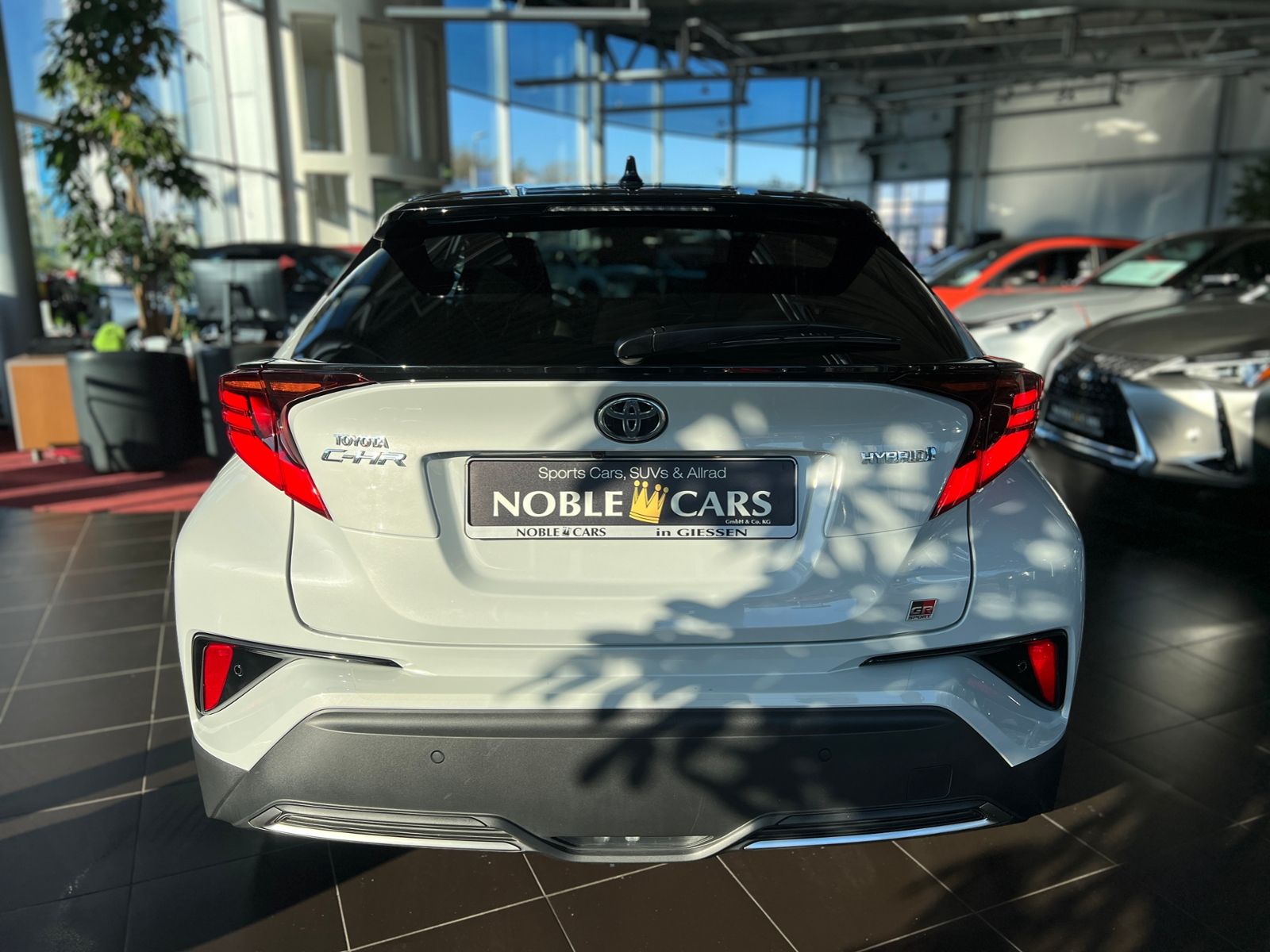 Fahrzeugabbildung Toyota C-HR Hybrid GR Sport AHK LED NAV SHZ ALU