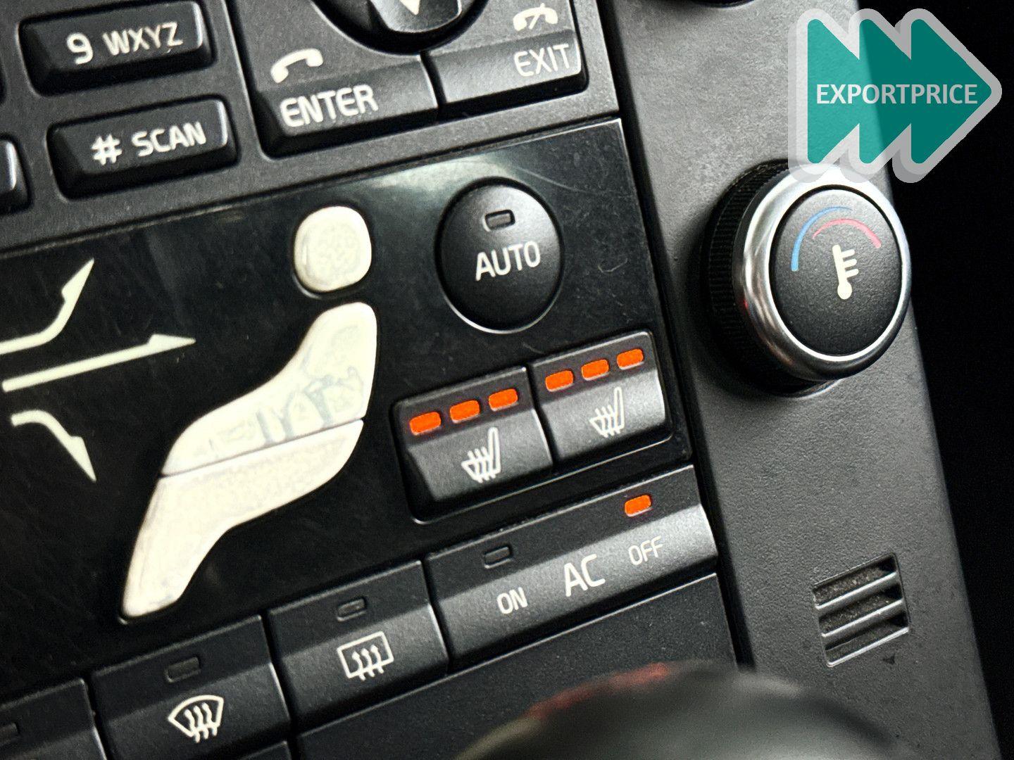 Volvo V70 2008 — photo 19