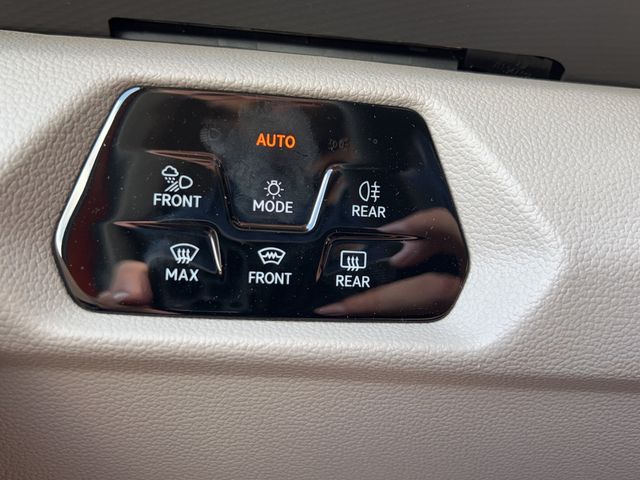 T7 Multivan Life "Energetic" 1,4 l eHybrid