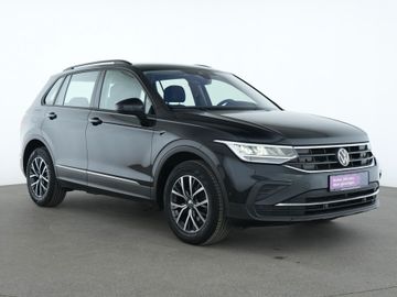 Volkswagen Tiguan - 4