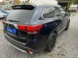 Mitsubishi Outlander 2.2 DI-D*4WD*7 Sitzer*LED*Navi*AHK*GSD - Mitsubishi in Wuppertal