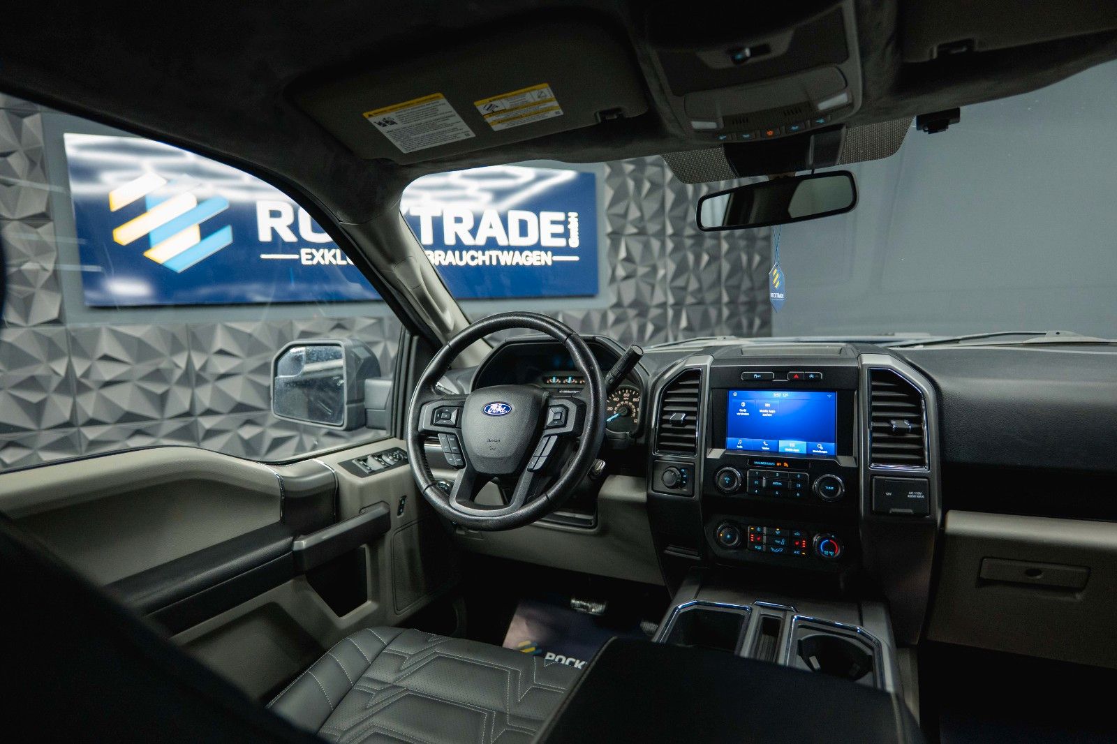 Fahrzeugabbildung Ford F150 V6 4x4 Offroad SuperCrew RAPTOR HardTop 19%