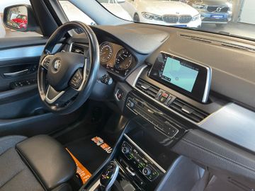 BMW 218 d Gran Tourer Sport Line *Kamera*Klima*Navi*