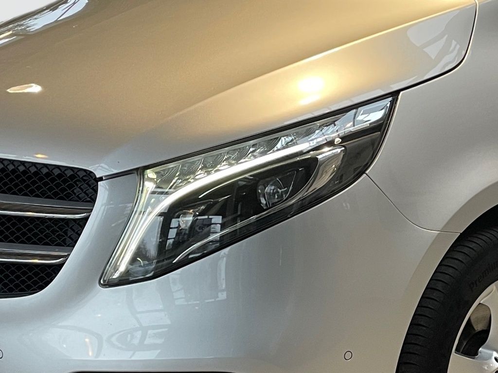 Fahrzeugabbildung Mercedes-Benz V 250 d 4MATIC ED/L AHK, Airmatic, STHZ, LED