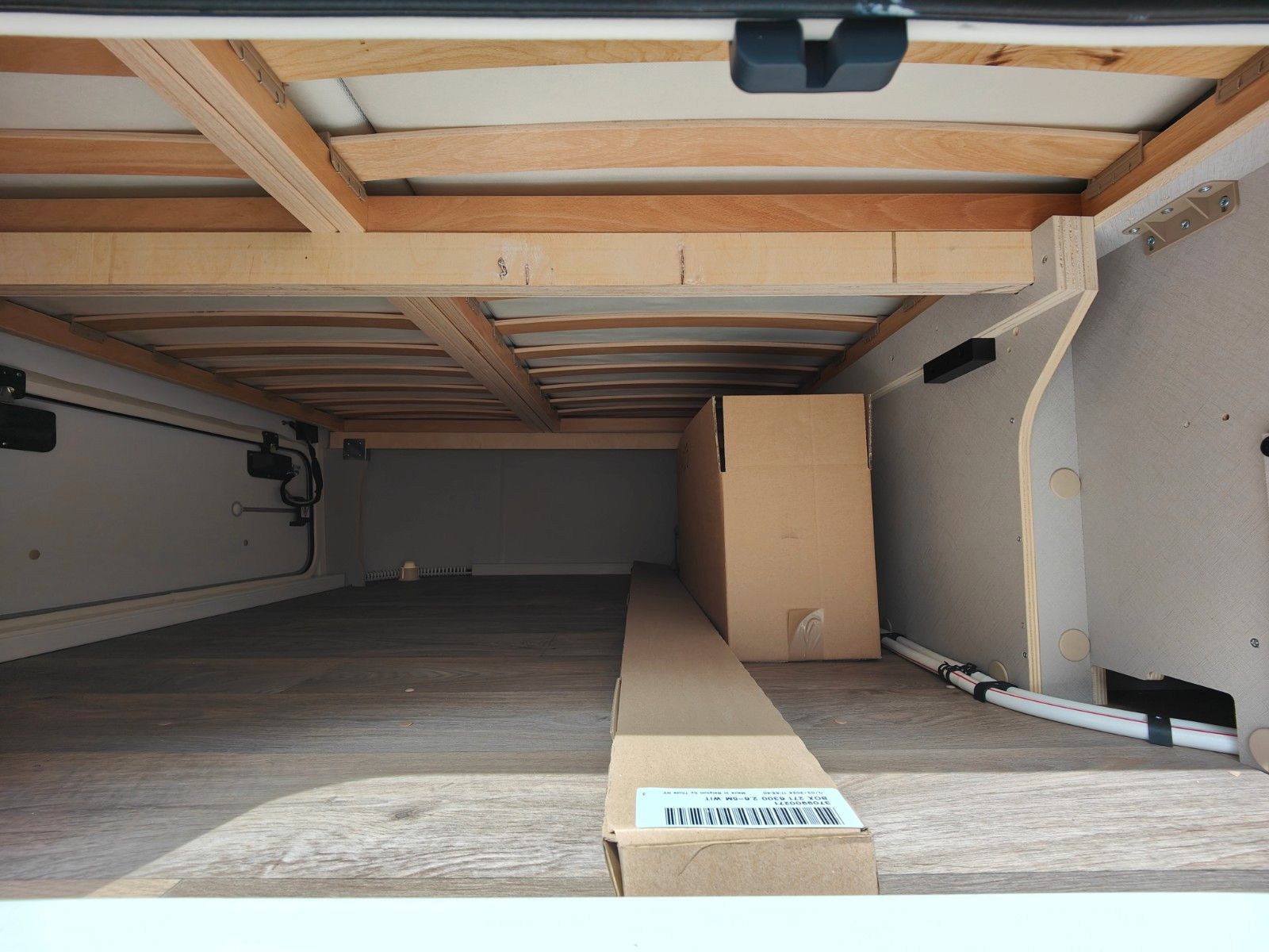 Fahrzeugabbildung HYMER / ERIBA / HYMERCAR Touring 530 Tango Red - JETZT 8.024€ SPAREN !!!