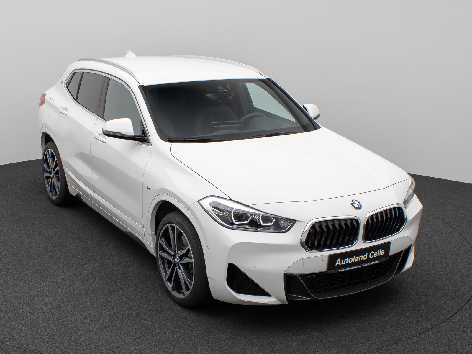 Fahrzeugabbildung BMW X2 xD20i M Sport Kamera HUD DAB Navi+ Alarm 19"